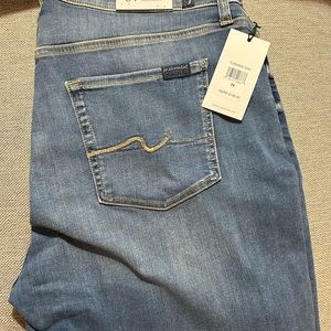 7 For All Mankind Josefina Feminine Boyfriend jeans size 34 NWT